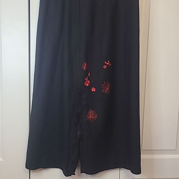 Harvé Benard Black Linen Red Floral Embroidered Maxi Skirt vintage Size 16 - Picture 3 of 11